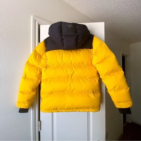 Aritzia Jacket The Super Puff Goose Down Warm Winter Hood Black Yellow XS GUC - Picture 3 of 12